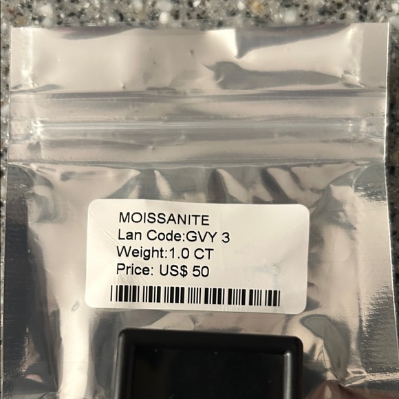 One Carat Moissanite Gemstone - Brand New - Picture 2 of 3